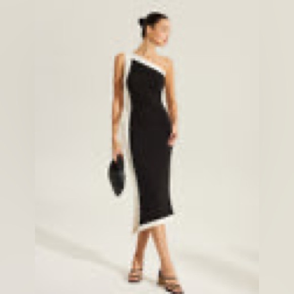 Commense Dresses & Skirts - NWT Commense One Shoulder Black and White Knit Dress